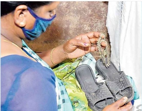  വാളയാര്‍ അമ്മ; ജീവിതാനുഭവങ്ങളെ പുസ്തക രൂപത്തിലാക്കി ഒരമ്മ
