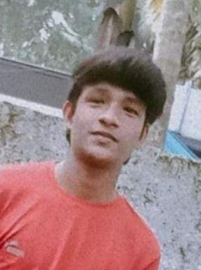  കളരിക്കണ്ടി വാഹനാപകടത്തിൽ പരുക്കേറ്റ് ചിത്സയിലായിരുന്ന ഒൻപതാം ക്ലാസ് വിദ്യാർത്ഥി മരിച്ചു