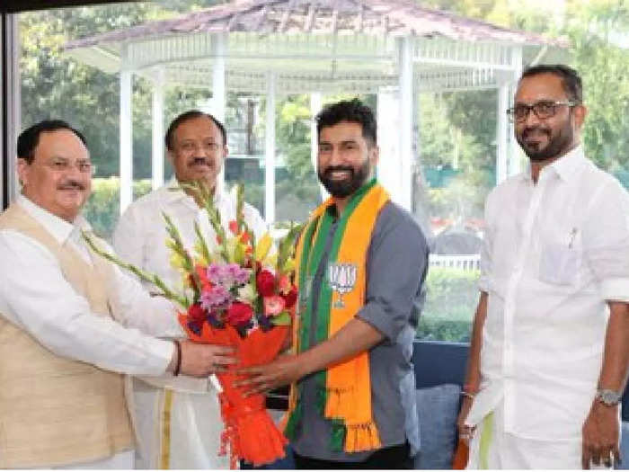  അനില്‍ ആന്‍റണി മോദിക്കൊപ്പം കേരളത്തില്‍; 25 ന് കൊച്ചിയിലെ പരിപാടിയില്‍ പങ്കെടുക്കും