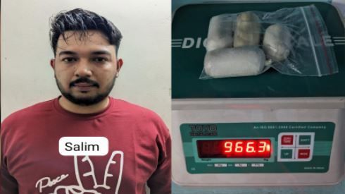  കരിപ്പൂർ വിമാനത്താവളം വഴി കടത്താന്‍ ശ്രമിച്ച 58.85 ലക്ഷം രൂപയുടെ സ്വർണം പോലീസ് പിടികൂടി