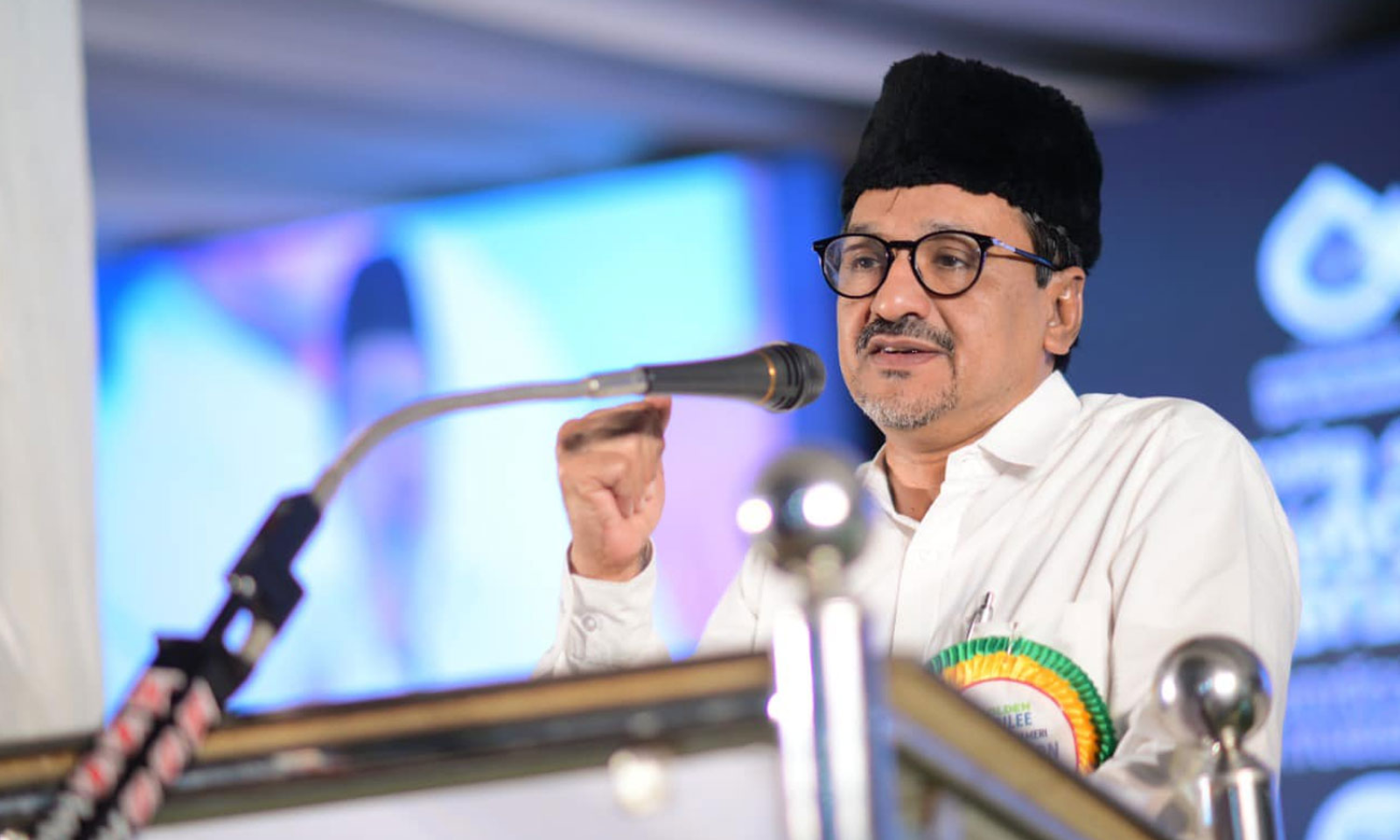  ലീഗിന്റെ ഹരിത പതാക പരലോക വിജയത്തിന് സഹായകരമാകും; വിവാദമായി സാദിഖലി തങ്ങളുടെ പരാമർശം