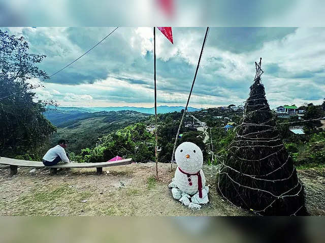  കേന്ദ്രസംസ്ഥാന സര്‍ക്കാരുകളോടുള്ള പ്രതിഷേധം; ക്രിസ്തുമസ് ദിനത്തിൽ ആഘോഷങ്ങളില്ലാതെ മണിപ്പൂർ