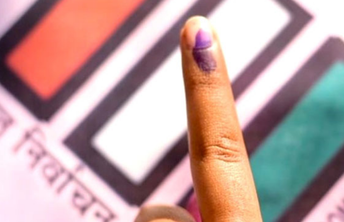  കേരളം ആര്‍ക്കൊപ്പം? വോട്ടെണ്ണല്‍ തുടങ്ങി