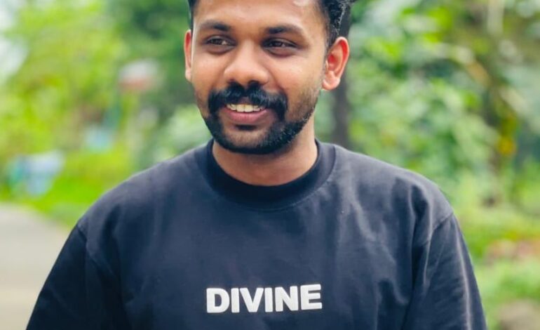  കോഴിക്കോട് ബൈക്കും ബസും കൂട്ടിയിടിച്ചുണ്ടായ അപകടം; പുതുപ്പാടി സ്വദേശി മരിച്ചു