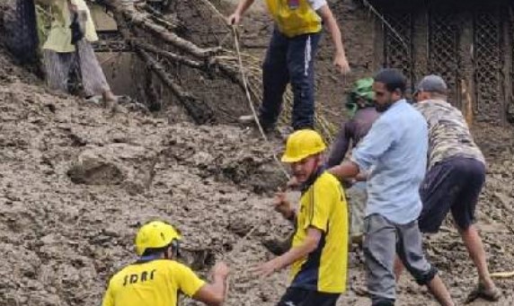  ജമ്മു കശ്മീരില്‍ മേഘ വിസ്‌ഫോടനവും മണ്ണിടിച്ചിലും; 11 മരണം; കാണാതായവര്‍ക്കായി തിരച്ചില്‍