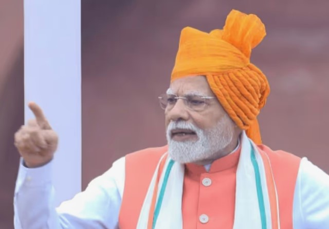  സ്വാതന്ത്ര്യ ദിനത്തില്‍ സുപ്രധാന പ്രഖ്യാപനവുമായി പ്രധാനമന്ത്രി; ദീപാവലി സമ്മാനമായി ജി.എസ്.ടി പരിഷ്‌കരിക്കും; നിത്യോപയോഗ സാധനങ്ങള്‍ക്ക് വില കുറയും